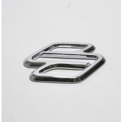 S Symbol Front Grill